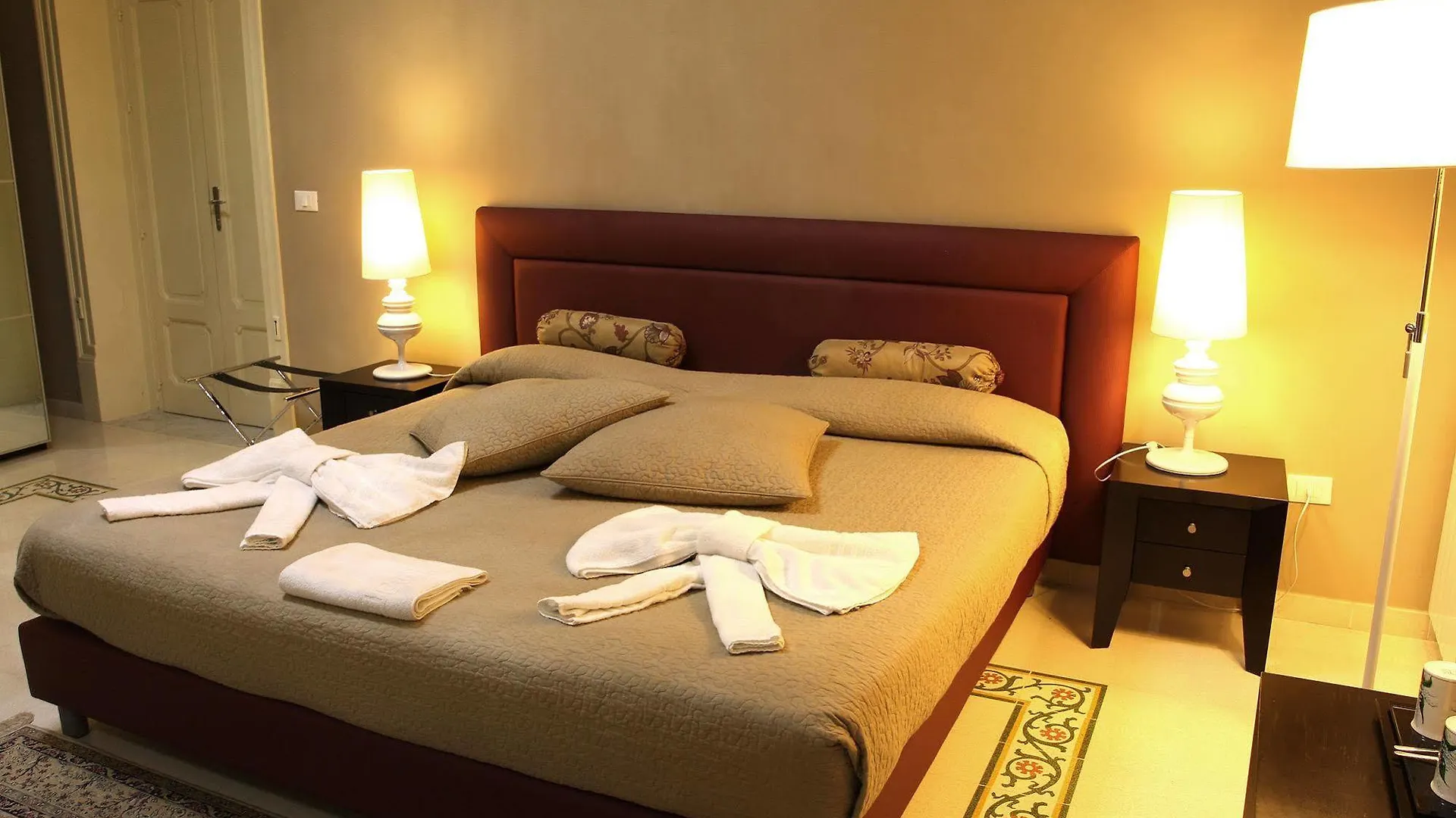 Hotel Abatellis Luxury Palermo Affittacamere